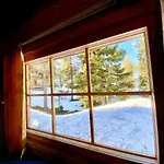 Lapland Tunturimaja Ski-in - Lapland - Slopes, Trails, National Park, Just Steps From Local Amenities, Yet Peaceful, Private Sauna * Pyhätunturi