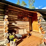 Hébergement de vacances Lapland Tunturimaja Ski-in - Lapland - Slopes, Trails, National Park, Just Steps From Local Amenities, Yet Peaceful, Private Sauna *