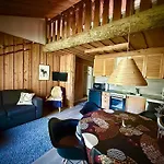 Lapland Tunturimaja Ski-in - Lapland - Slopes, Trails, National Park, Just Steps From Local Amenities, Yet Peaceful, Private Sauna * Pyhätunturi